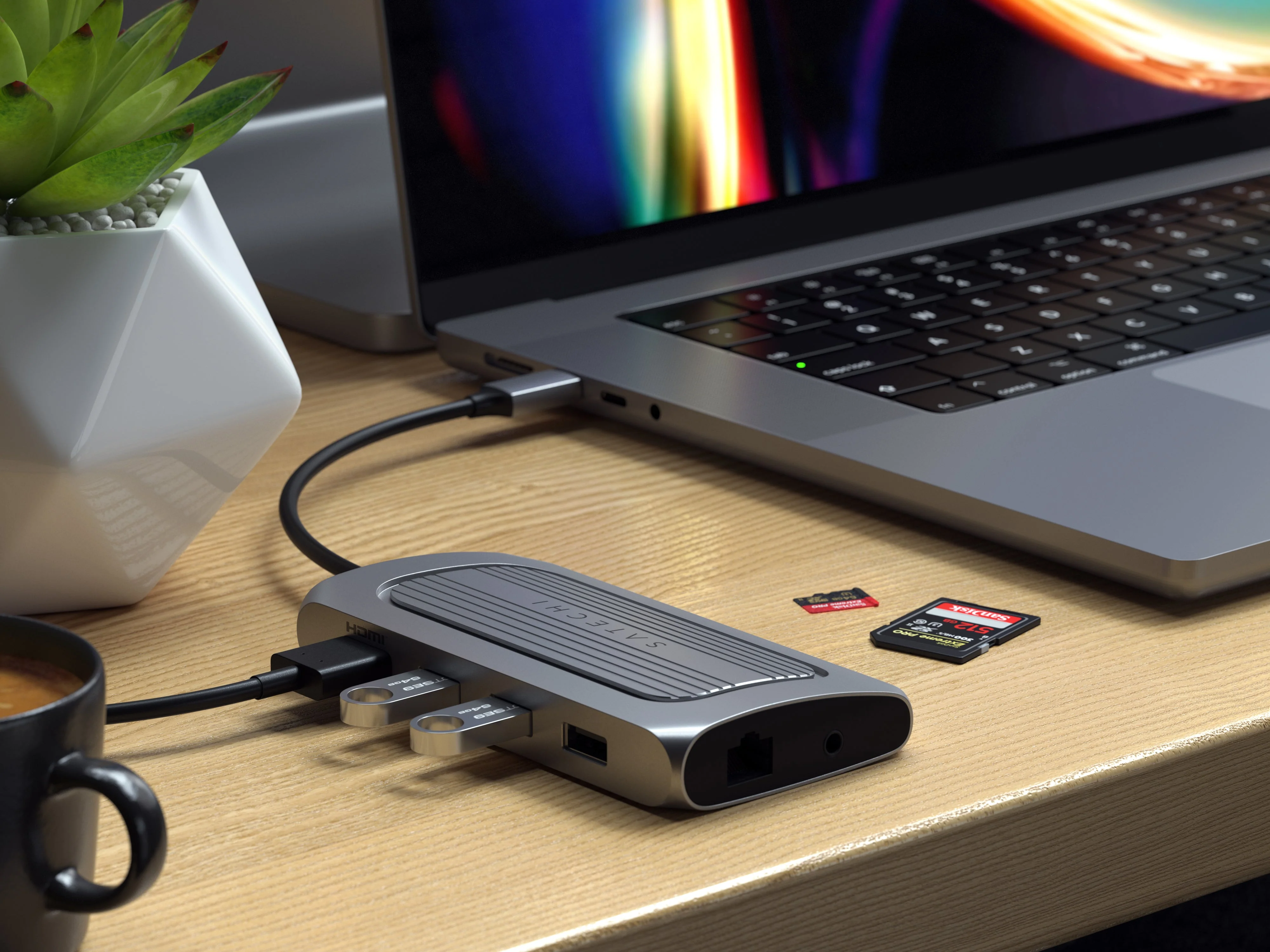 USB4 Multiport Adapter with 8K HDMI - Image 6